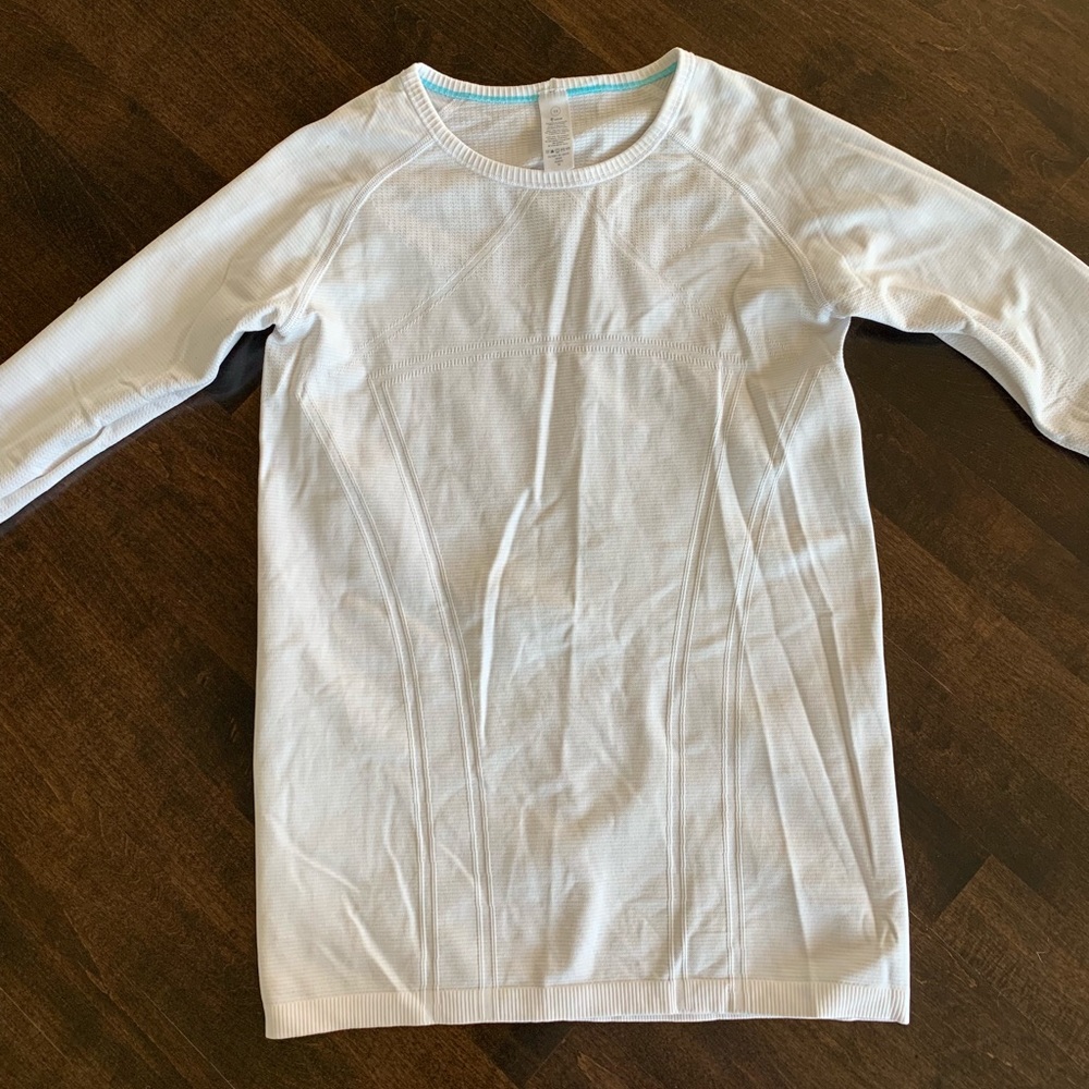 Ivivva (Lululemon girls) white long sleeve